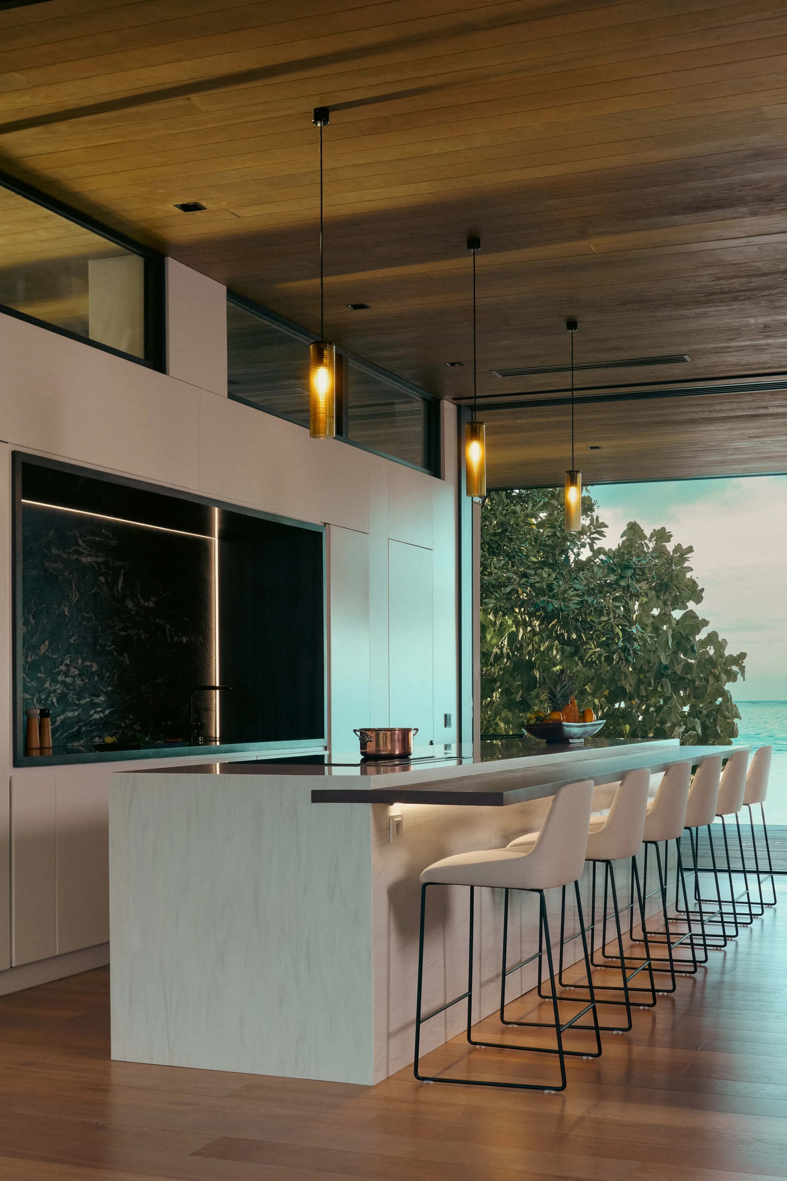 Oro Paraoa SPA Lagoon Villa 17 Guy Montagu Pollock