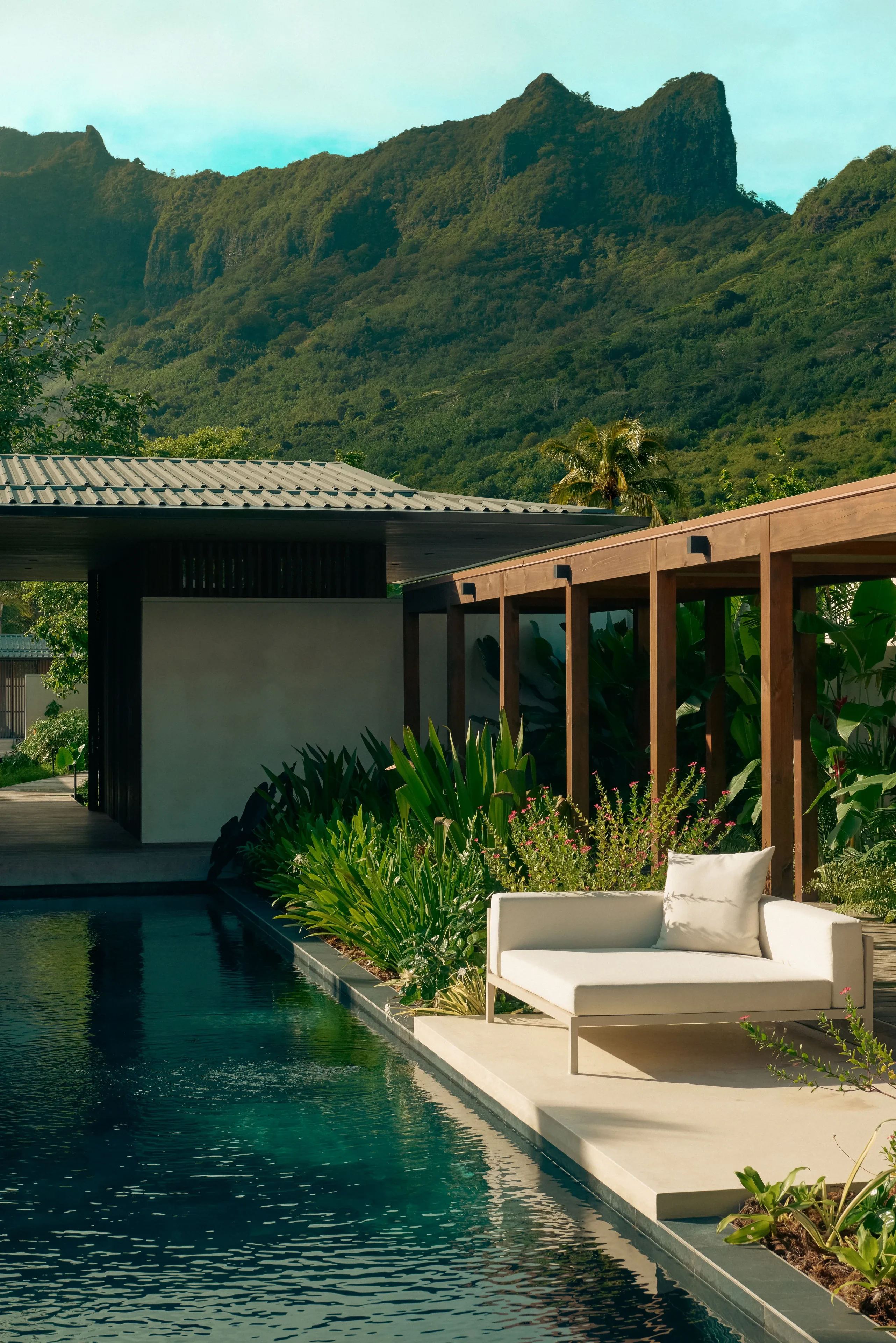 Oro Paraoa SPA Pool Area 05 Guy Montagu Pollock